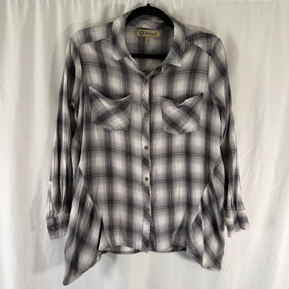 Democracy Blouse Women's Small Black White Plaid Button Up Long Sleeve Collared